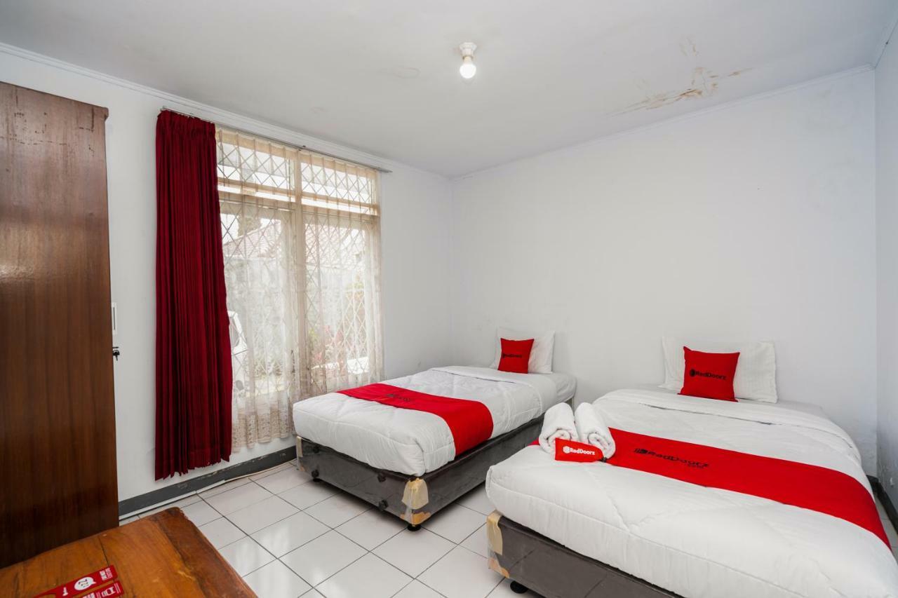 Reddoorz Syariah Near Rsud Cimacan Bogor Exterior foto